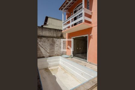 Casa de condomínio à venda com 140m², 3 quartos e 1 vaga Casa de condomínio à venda com 140m², 3 quartos e 1 vagaÁrea externa