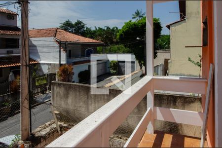 Casa de condomínio à venda com 140m², 3 quartos e 1 vaga Casa de condomínio à venda com 140m², 3 quartos e 1 vagaVaranda da suíte