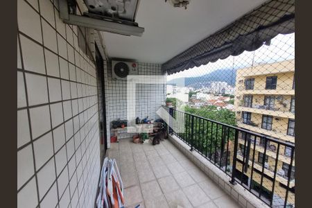 Apartamento à venda com 114m², 4 quartos e 2 vagasVaranda dos quartos1/2