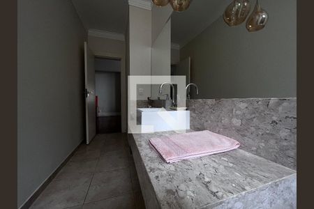 Casa à venda com 700m², 4 quartos e 5 vagas Casa à venda com 700m², 4 quartos e 5 vagasLavabo