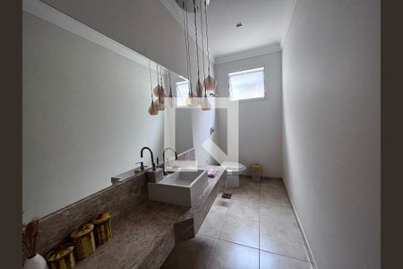 Casa à venda com 700m², 4 quartos e 5 vagas Casa à venda com 700m², 4 quartos e 5 vagasSala