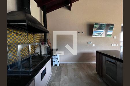 Casa à venda com 700m², 4 quartos e 5 vagas Casa à venda com 700m², 4 quartos e 5 vagasÁrea comum