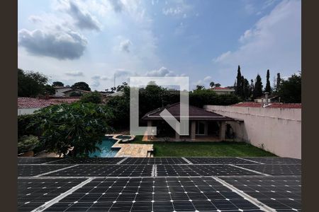 Casa à venda com 700m², 4 quartos e 5 vagas Casa à venda com 700m², 4 quartos e 5 vagasVista