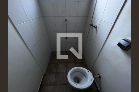 Casa à venda com 700m², 4 quartos e 5 vagas Casa à venda com 700m², 4 quartos e 5 vagasBanheiro