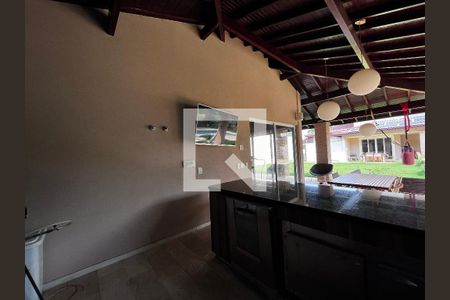 Casa à venda com 700m², 4 quartos e 5 vagas Casa à venda com 700m², 4 quartos e 5 vagasÁrea comum