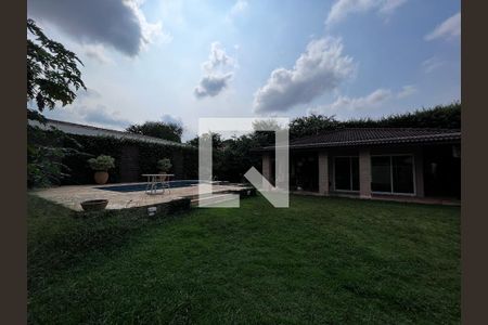Casa à venda com 700m², 4 quartos e 5 vagas Casa à venda com 700m², 4 quartos e 5 vagasÁrea comum