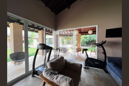 Casa à venda com 700m², 4 quartos e 5 vagas Casa à venda com 700m², 4 quartos e 5 vagasÁrea comum