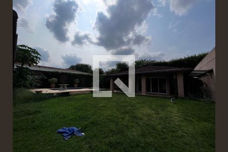 Casa à venda com 700m², 4 quartos e 5 vagas Casa à venda com 700m², 4 quartos e 5 vagasÁrea comum