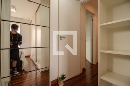 Apartamento para alugar com 86m², 3 quartos e 2 vagas Apartamento para alugar com 86m², 3 quartos e 2 vagasCloset