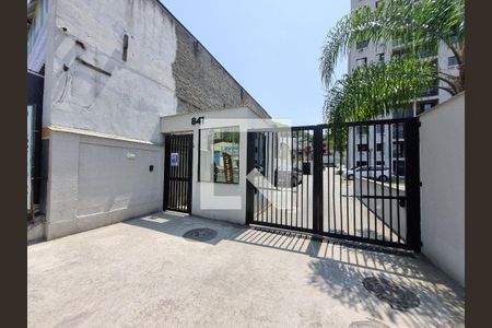 Apartamento para alugar com 42m², 2 quartos e sem vaga Apartamento para alugar com 42m², 2 quartos e sem vagaFachada portaria