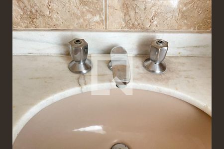 Apartamento para alugar com 70m², 3 quartos e 2 vagas Apartamento para alugar com 70m², 3 quartos e 2 vagasBanheiro da Suíte