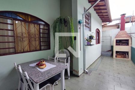 Casa à venda com 252m², 4 quartos e 1 vagaÁrea gourmet