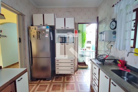 Casa à venda com 252m², 4 quartos e 1 vagaCozinha