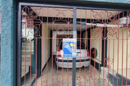 Casa à venda com 252m², 4 quartos e 1 vagaFachada