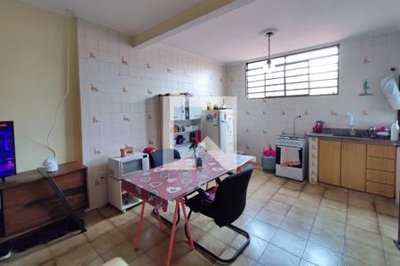 Casa à venda com 252m², 4 quartos e 1 vagaEdícula - Sala/Cozinha