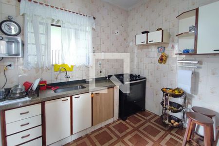 Casa à venda com 252m², 4 quartos e 1 vagaCozinha