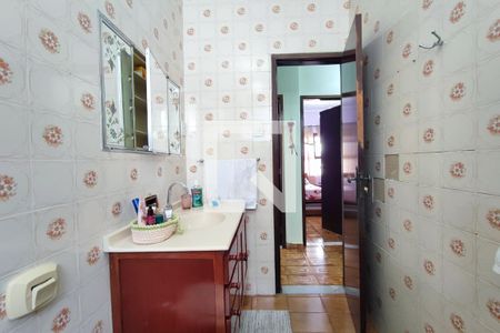 Casa à venda com 252m², 4 quartos e 1 vagaBanheiro Social