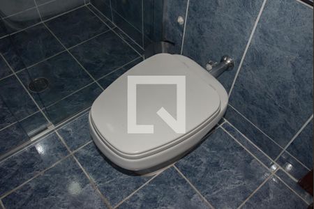 Casa à venda com 280m², 4 quartos e 4 vagasBanheiro da Suíte 1