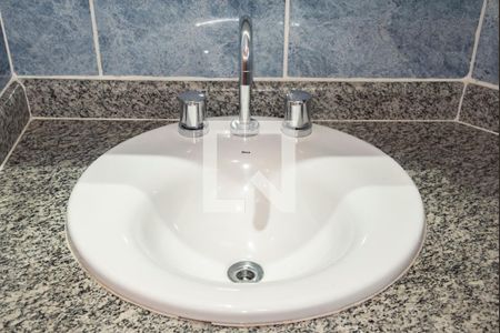 Casa à venda com 280m², 4 quartos e 4 vagasBanheiro da Suíte 1