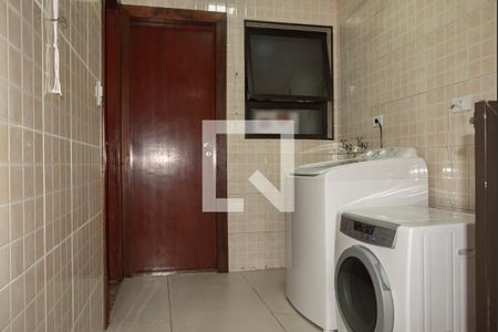 Casa à venda com 280m², 4 quartos e 4 vagasÁrea de Serviço