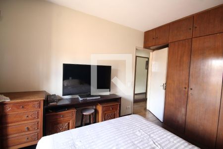 Casa à venda com 250m², 3 quartos e 5 vagas Casa à venda com 250m², 3 quartos e 5 vagasQuarto 2