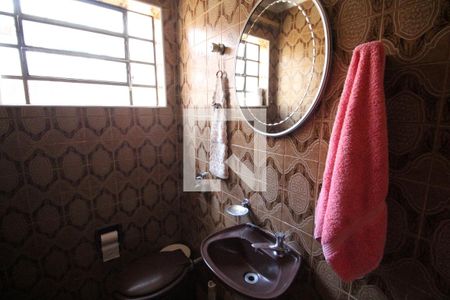 Casa à venda com 250m², 3 quartos e 5 vagas Casa à venda com 250m², 3 quartos e 5 vagasLavabo