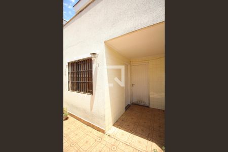 Casa à venda com 250m², 3 quartos e 5 vagas Casa à venda com 250m², 3 quartos e 5 vagasQuarto dos fundos