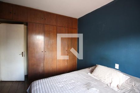 Casa à venda com 250m², 3 quartos e 5 vagas Casa à venda com 250m², 3 quartos e 5 vagasQuarto 2