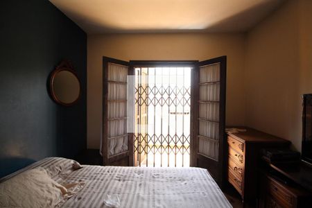 Casa à venda com 250m², 3 quartos e 5 vagas Casa à venda com 250m², 3 quartos e 5 vagasQuarto 2