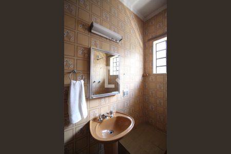 Casa à venda com 250m², 3 quartos e 5 vagas Casa à venda com 250m², 3 quartos e 5 vagasBanheiro