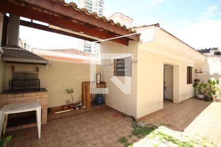 Casa à venda com 250m², 3 quartos e 5 vagas Casa à venda com 250m², 3 quartos e 5 vagasÁrea externa/Churrasqueira