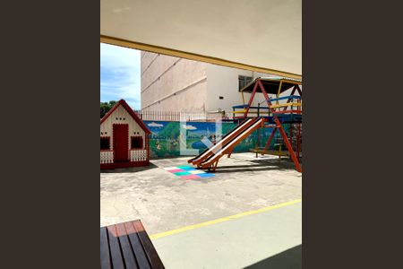 Apartamento à venda com 81m², 3 quartos e 1 vaga Apartamento à venda com 81m², 3 quartos e 1 vagaÁrea comum - Playground