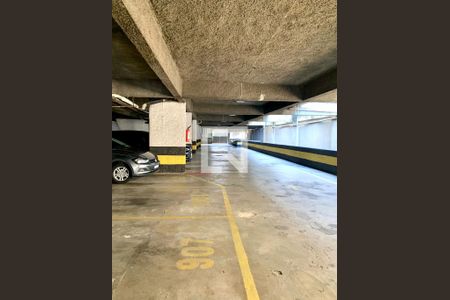 Apartamento à venda com 81m², 3 quartos e 1 vaga Apartamento à venda com 81m², 3 quartos e 1 vagaGaragem