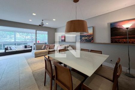 Sala de apartamento à venda com 3 quartos, 169m² em Vila Nova Conceição, São Paulo