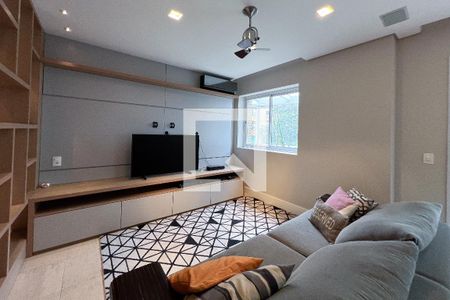 Sala de apartamento à venda com 3 quartos, 169m² em Vila Nova Conceição, São Paulo