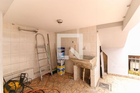 Casa para alugar com 32m², 1 quarto e 1 vagaÁrea de Serviço