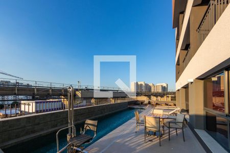 Studio à venda com 28m², 1 quarto e sem vagaÁrea comum - Piscina