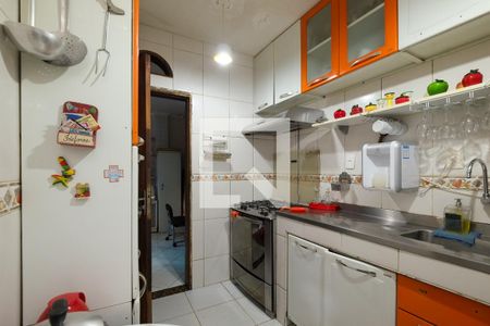 Casa à venda com 230m², 4 quartos e 1 vagaCozinha