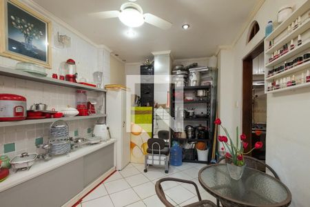 Casa à venda com 230m², 4 quartos e 1 vagaCopa