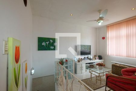 Casa à venda com 230m², 4 quartos e 1 vagaSala