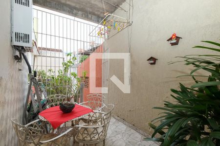 Casa à venda com 230m², 4 quartos e 1 vagaÁrea de Serviço