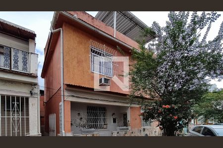 Casa à venda com 230m², 4 quartos e 1 vagaFachada