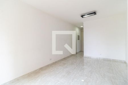 Sala de apartamento para alugar com 3 quartos, 70m² em Jardim Celeste, São Paulo