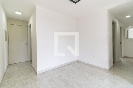 Sala de apartamento para alugar com 3 quartos, 70m² em Jardim Celeste, São Paulo