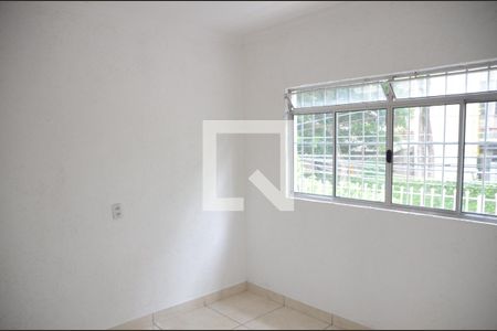 Sala 2 de casa para alugar com 2 quartos, 60m² em Piratininga, Osasco