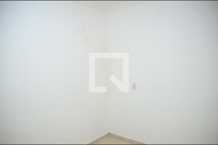 Sala 1 de casa para alugar com 2 quartos, 60m² em Piratininga, Osasco