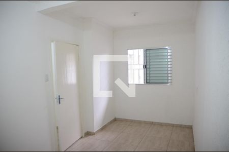 Quarto 1 de casa para alugar com 2 quartos, 60m² em Piratininga, Osasco