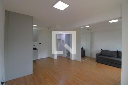 Sala de kitnet/studio para alugar com 1 quarto, 38m² em Vila Castelo, São Paulo
