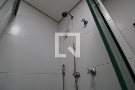 Banheiro de kitnet/studio para alugar com 1 quarto, 38m² em Vila Castelo, São Paulo