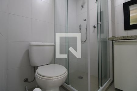 Banheiro de kitnet/studio para alugar com 1 quarto, 38m² em Vila Castelo, São Paulo